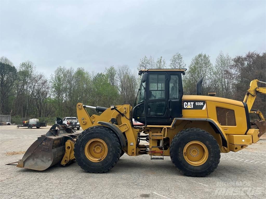 CAT 930K Kolesni nakladalci