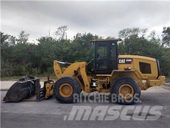 CAT 930M Kolesni nakladalci