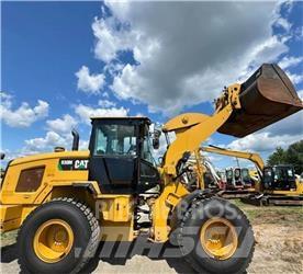 CAT 930M Kolesni nakladalci
