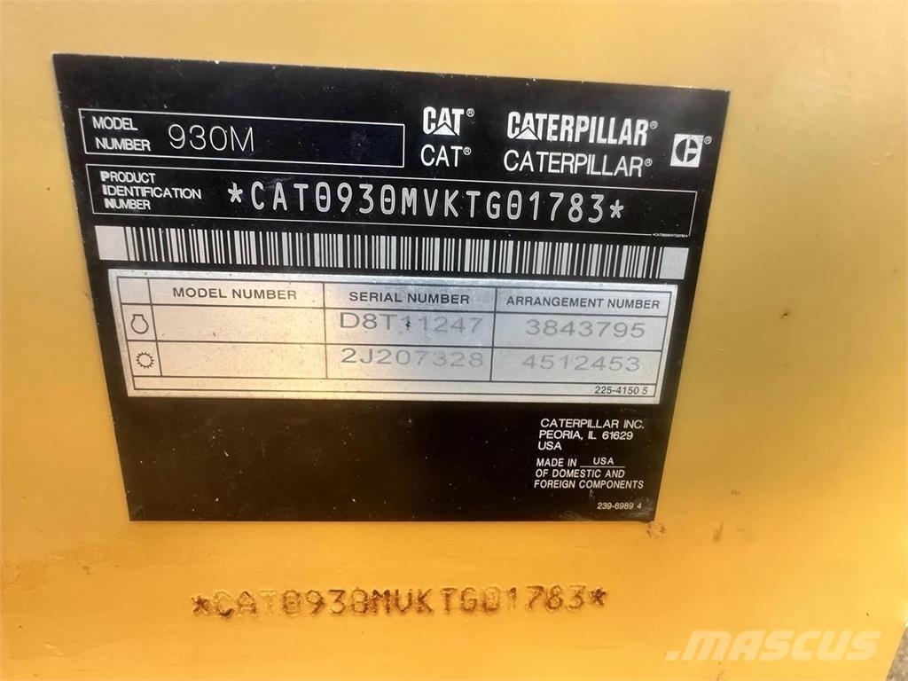 CAT 930M Kolesni nakladalci