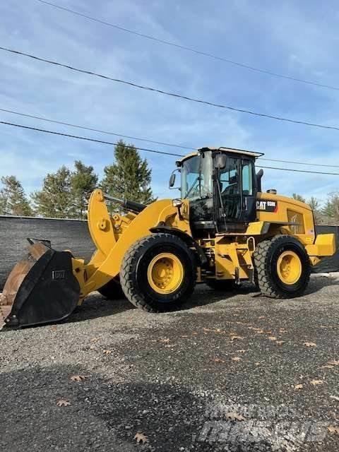 CAT 938K Kolesni nakladalci