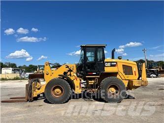 CAT 938M Kolesni nakladalci