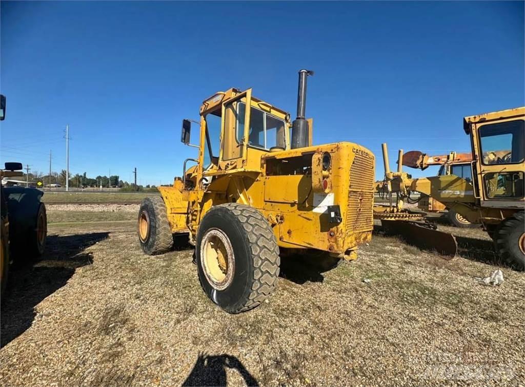 CAT 950 Kolesni nakladalci