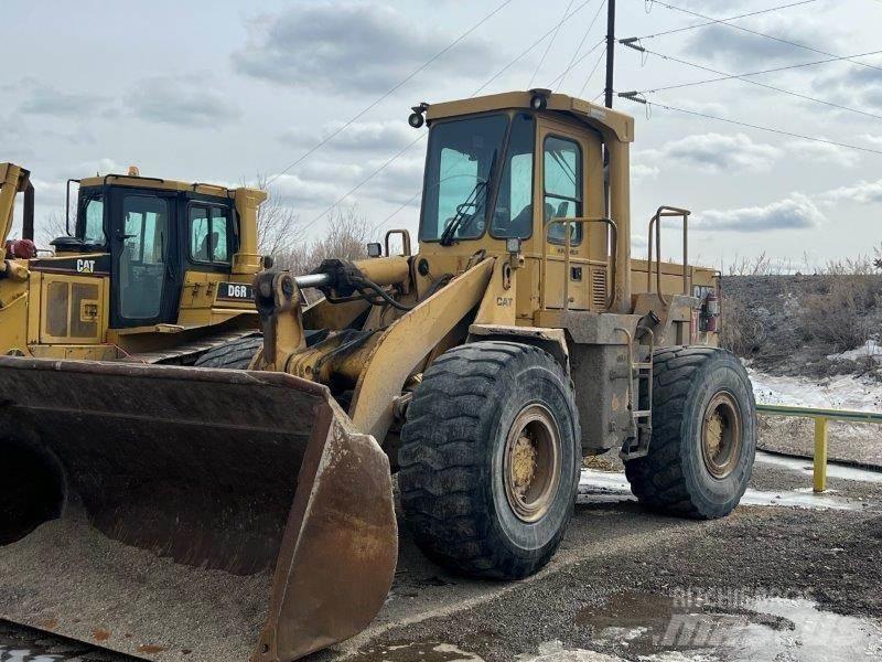 CAT 950B Kolesni nakladalci