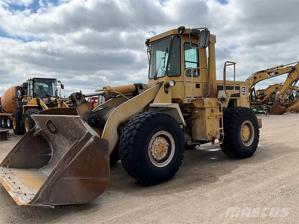 CAT 950B Kolesni nakladalci