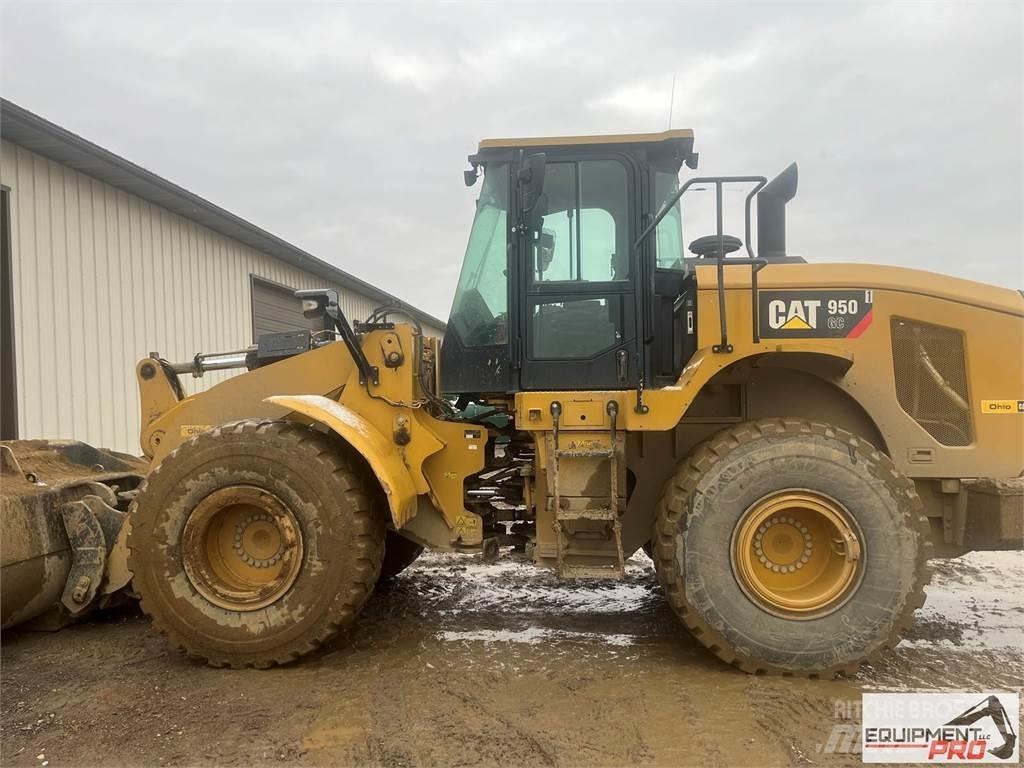 CAT 950GC Kolesni nakladalci