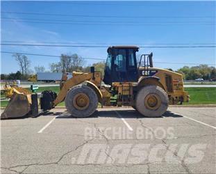CAT 950H Kolesni nakladalci