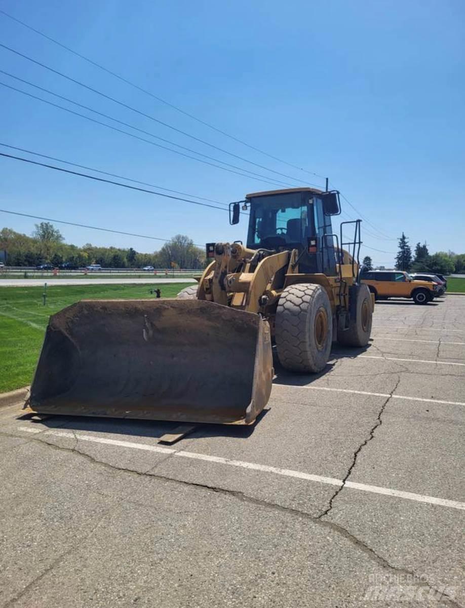 CAT 950H Kolesni nakladalci