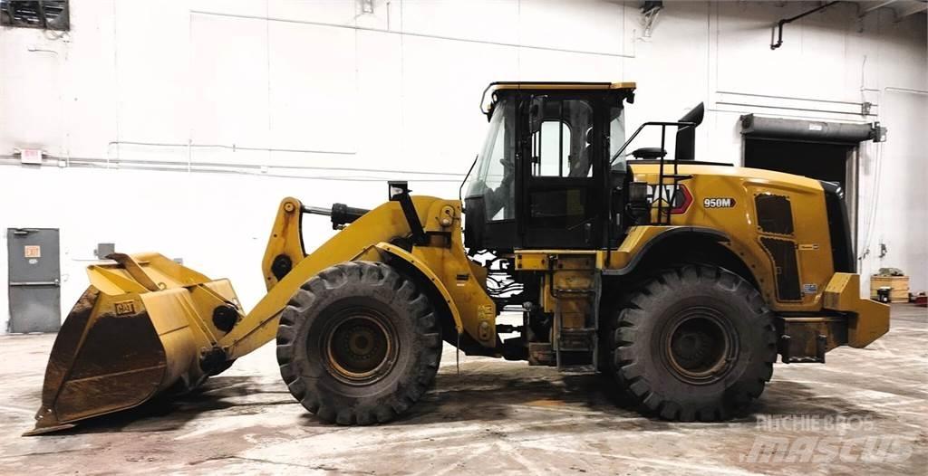 CAT 950M Kolesni nakladalci
