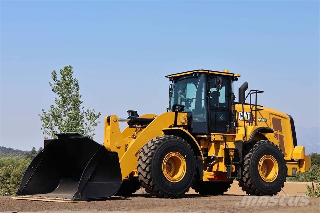 CAT 950M Kolesni nakladalci
