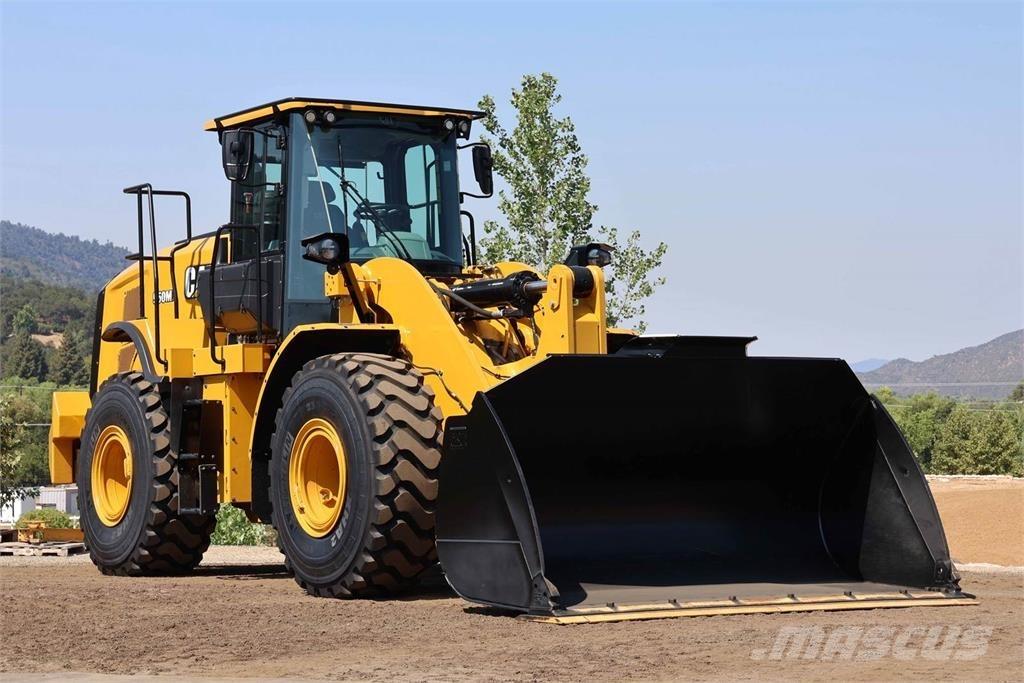 CAT 950M Kolesni nakladalci