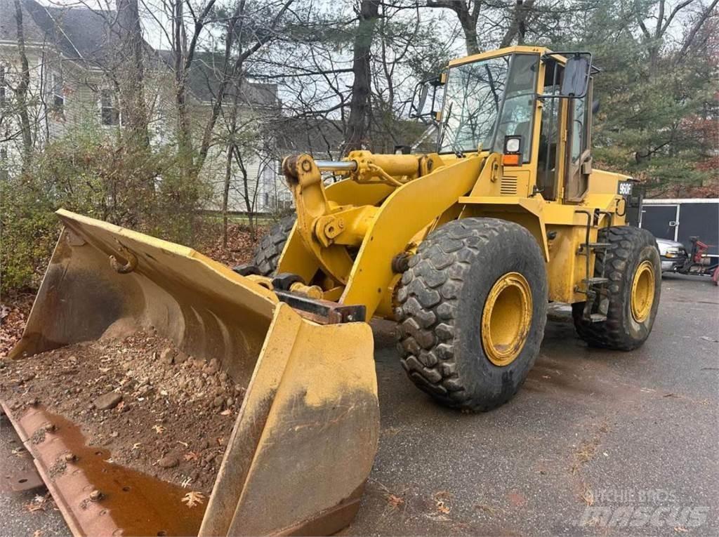 CAT 960F Kolesni nakladalci