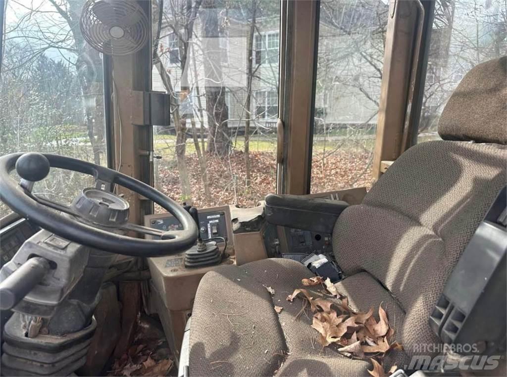 CAT 960F Kolesni nakladalci
