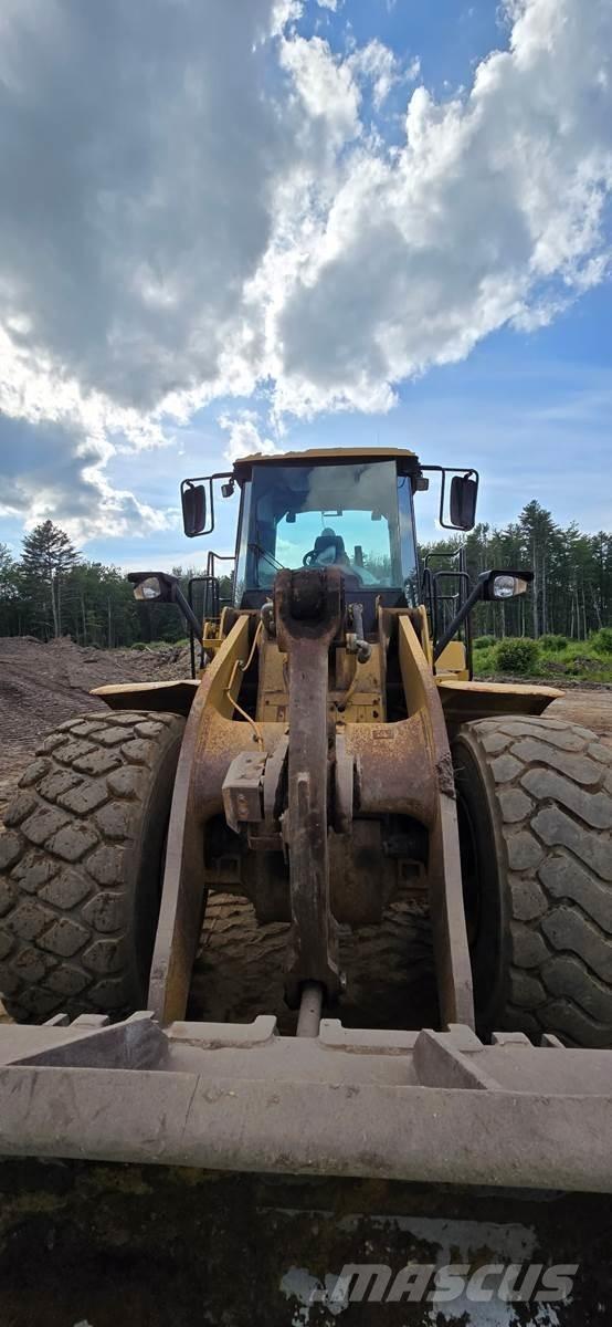 CAT 966H Kolesni nakladalci