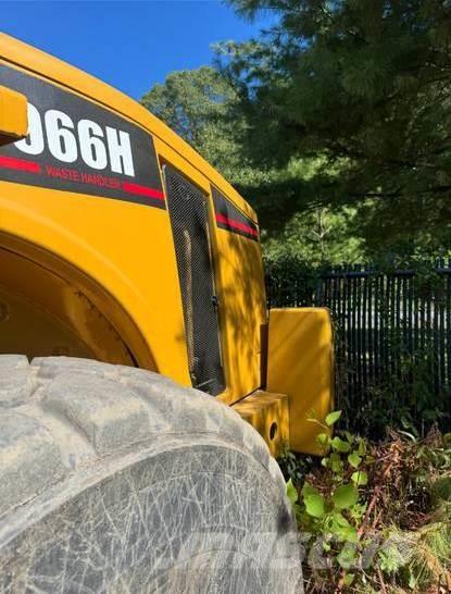 CAT 966H Kolesni nakladalci