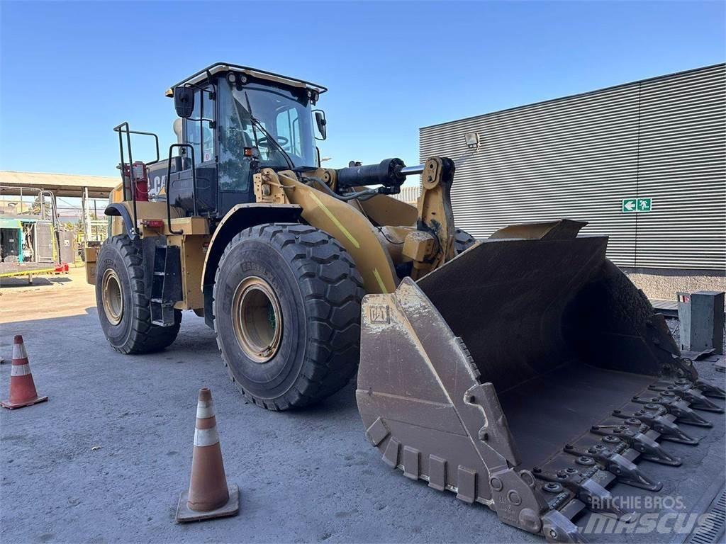 CAT 966L Kolesni nakladalci