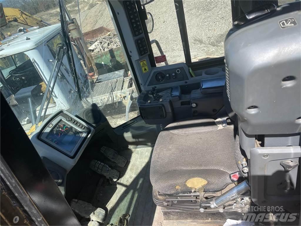 CAT 972K Kolesni nakladalci