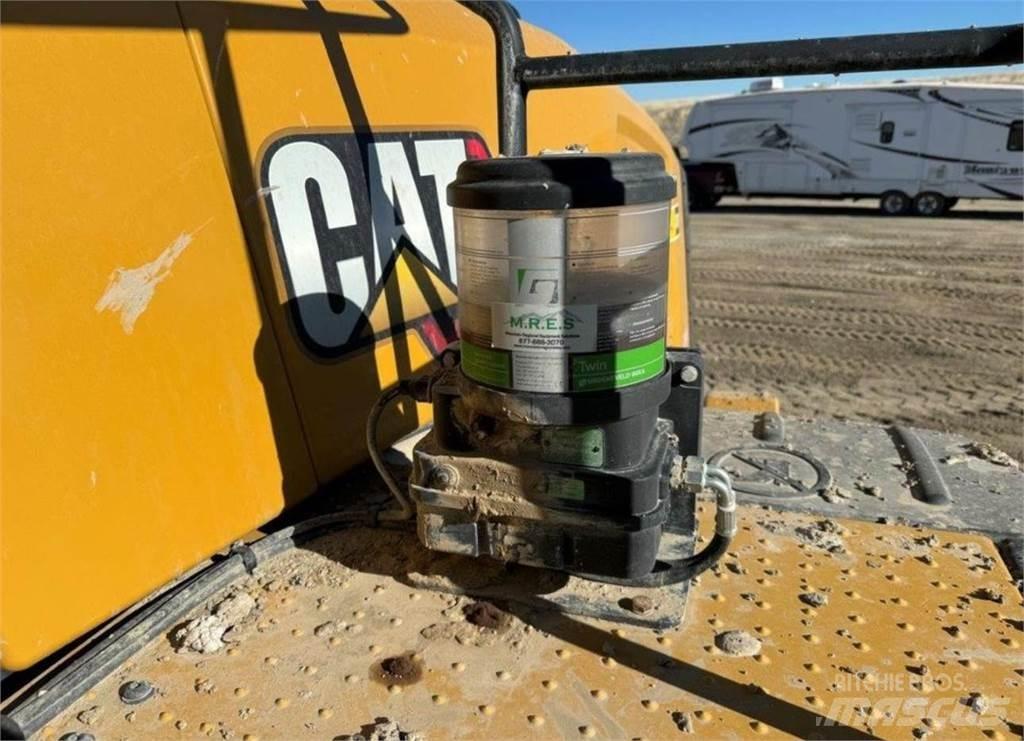 CAT 980 Kolesni nakladalci