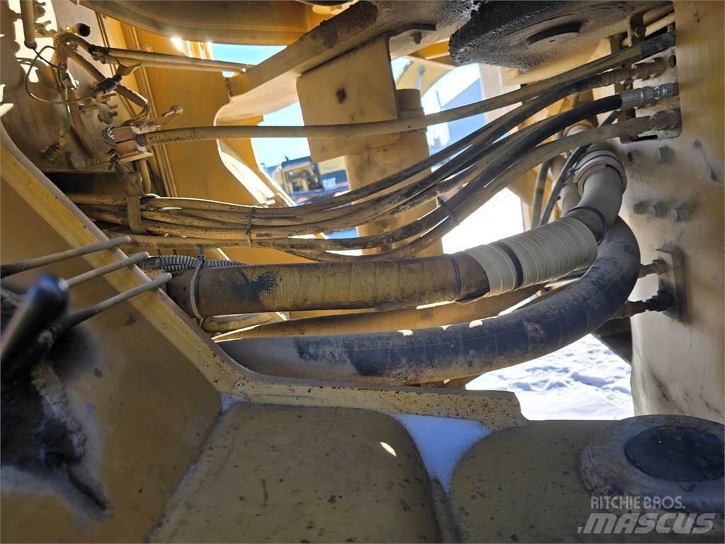 CAT 980F Kolesni nakladalci