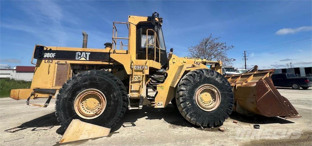 CAT 980F Kolesni nakladalci