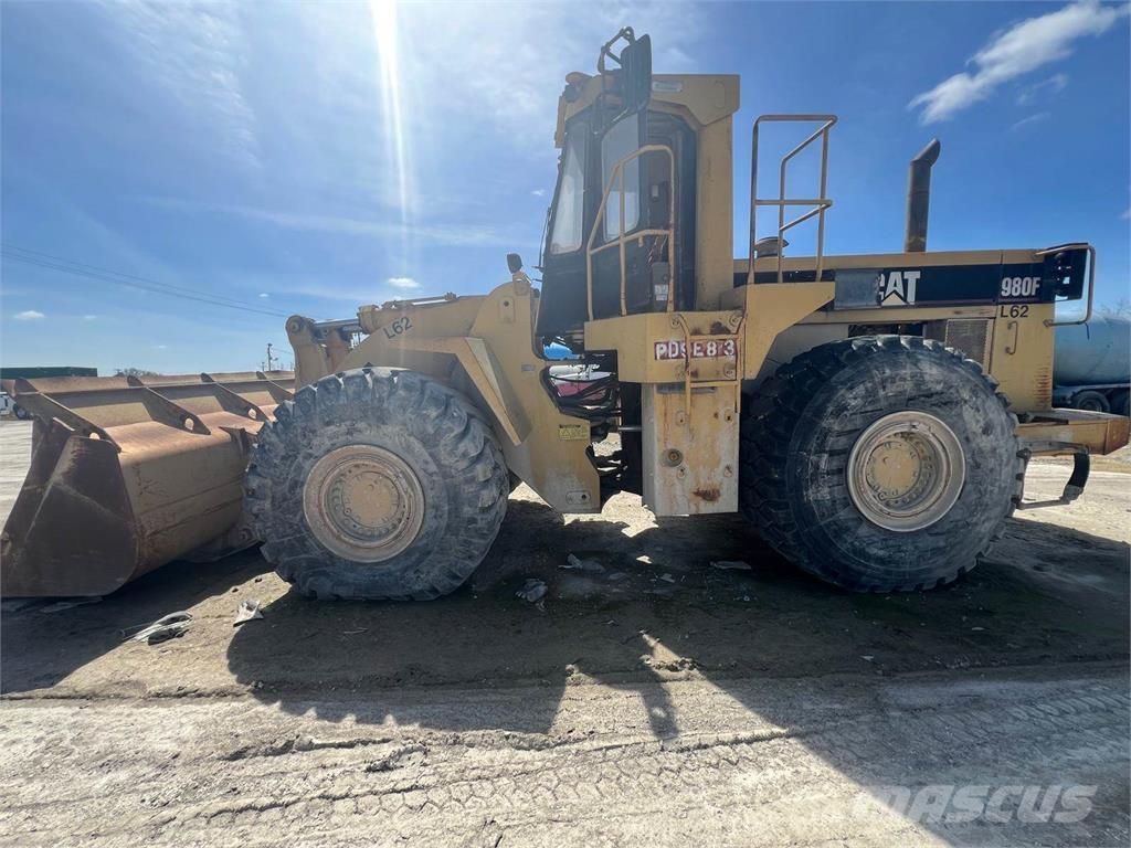 CAT 980F Kolesni nakladalci