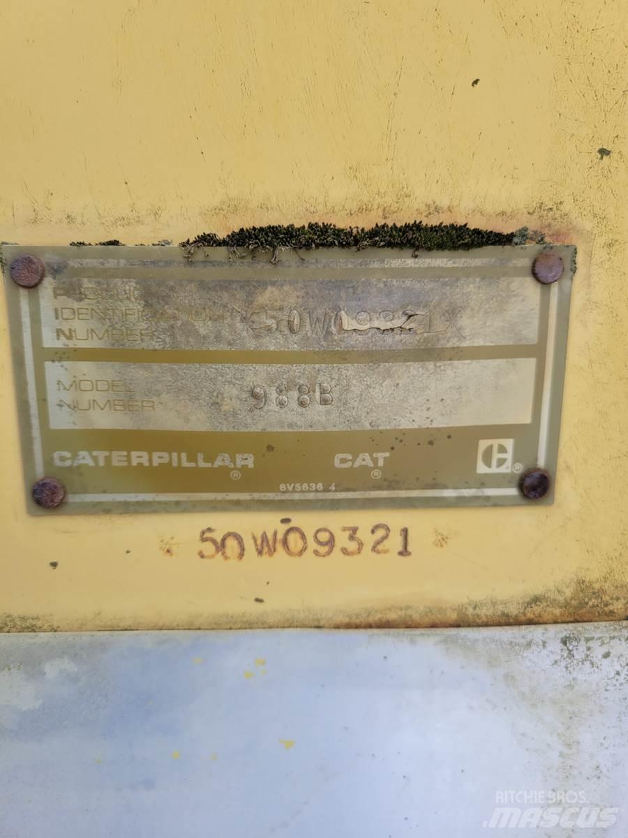 CAT 988B Kolesni nakladalci