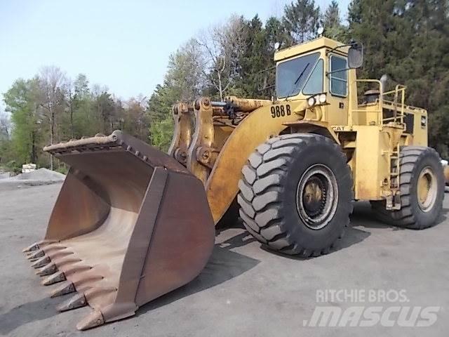 CAT 988B Kolesni nakladalci