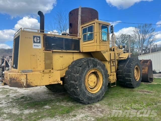 CAT 988B Kolesni nakladalci