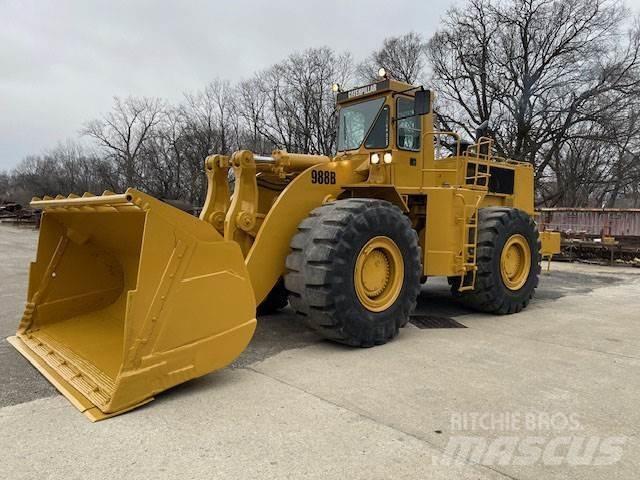 CAT 988B Kolesni nakladalci