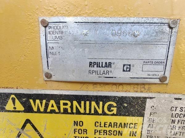 CAT 988F Kolesni nakladalci