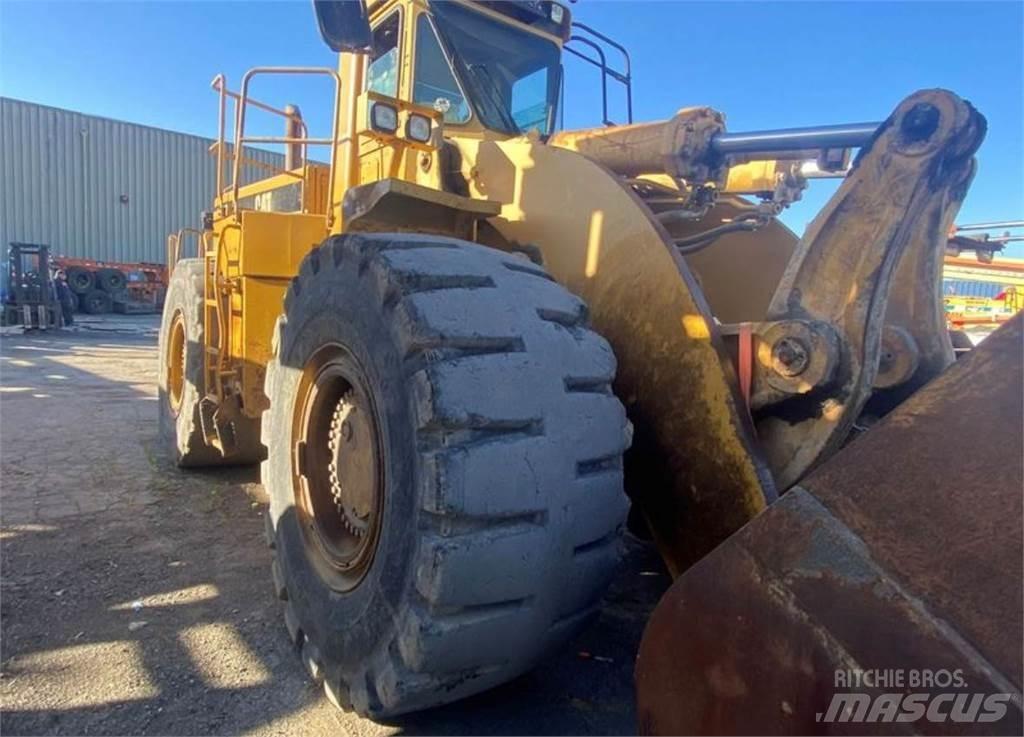 CAT 988F Kolesni nakladalci