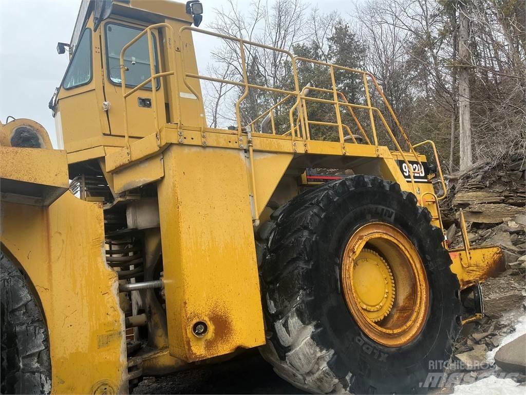 CAT 992D Kolesni nakladalci