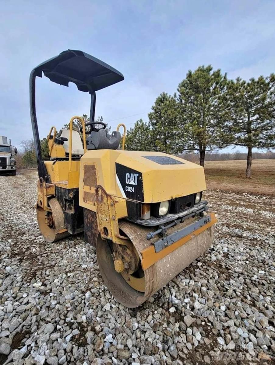CAT CB24 Enojni valjarji