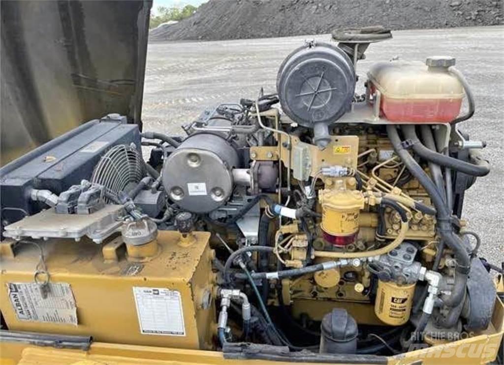 CAT CB34B Enojni valjarji