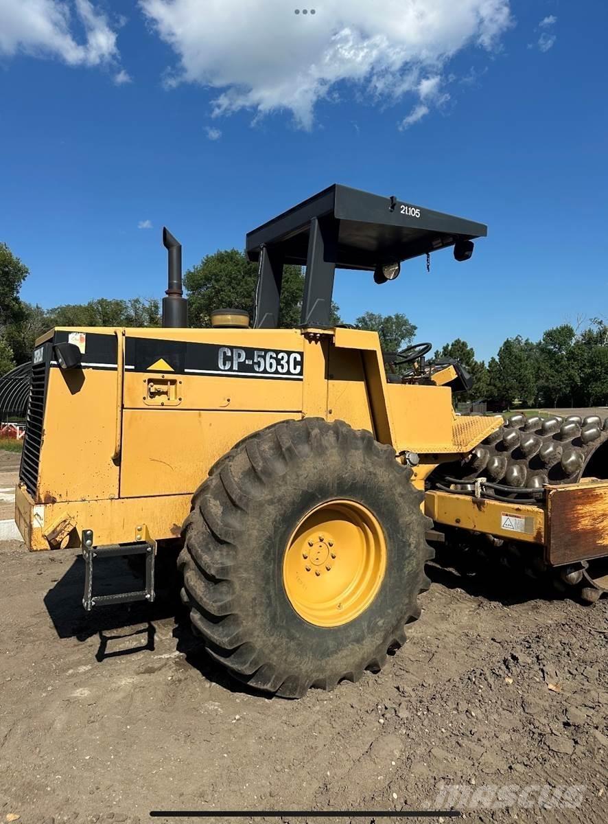 CAT CP563C Kompaktorji tal