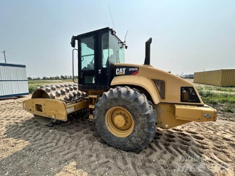 CAT CP563E Kompaktorji tal