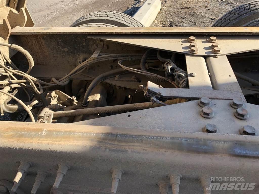 CAT CT660 Kiper tovornjaki