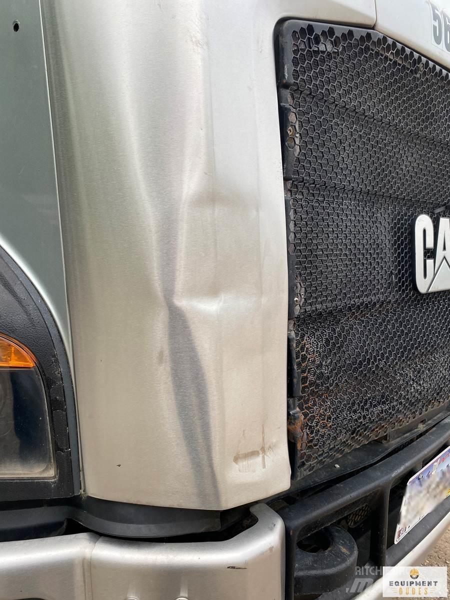 CAT CT660 Kiper tovornjaki