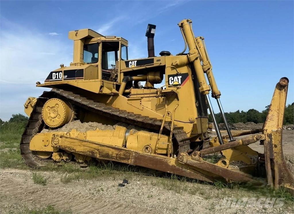 CAT D10 Buldožerji goseničarji