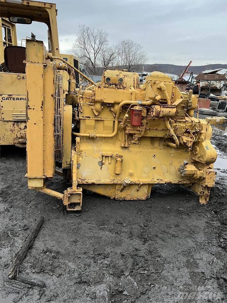 CAT D353 Motorji