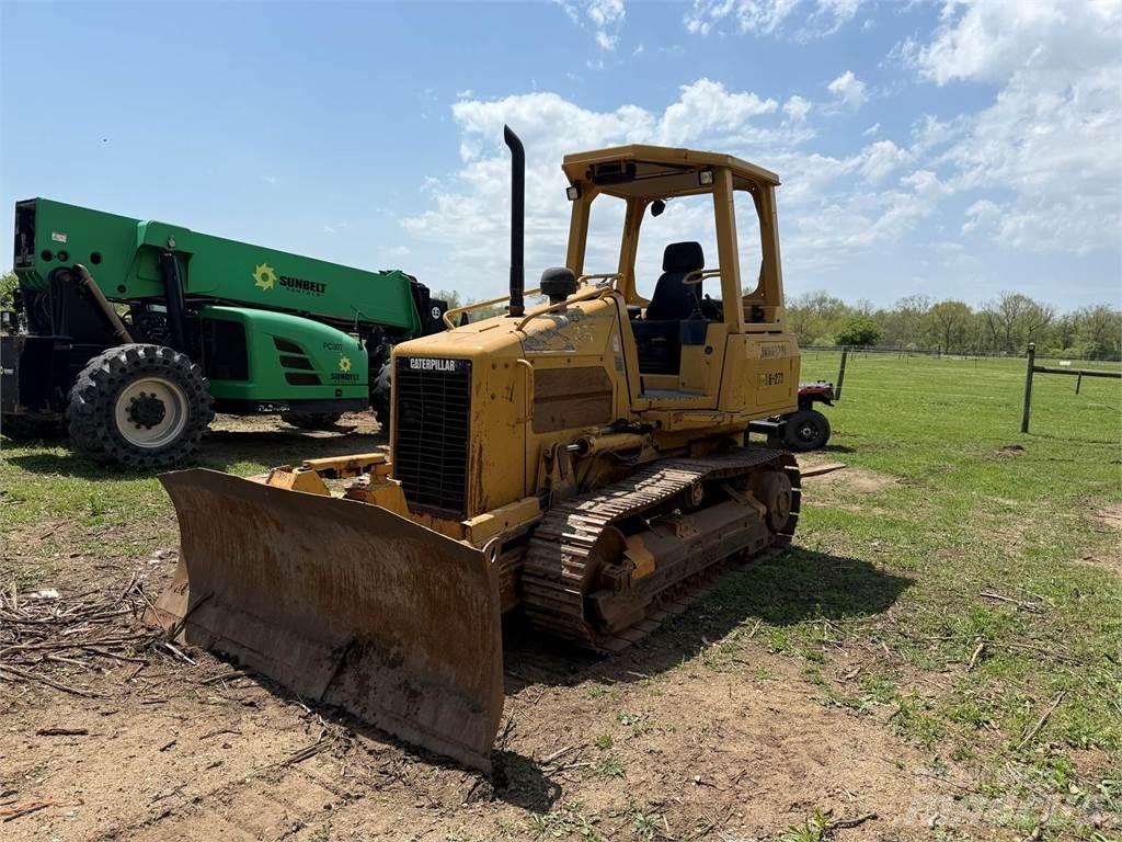 CAT D3G XL Buldožerji goseničarji