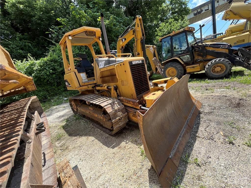 CAT D3G XL Buldožerji goseničarji