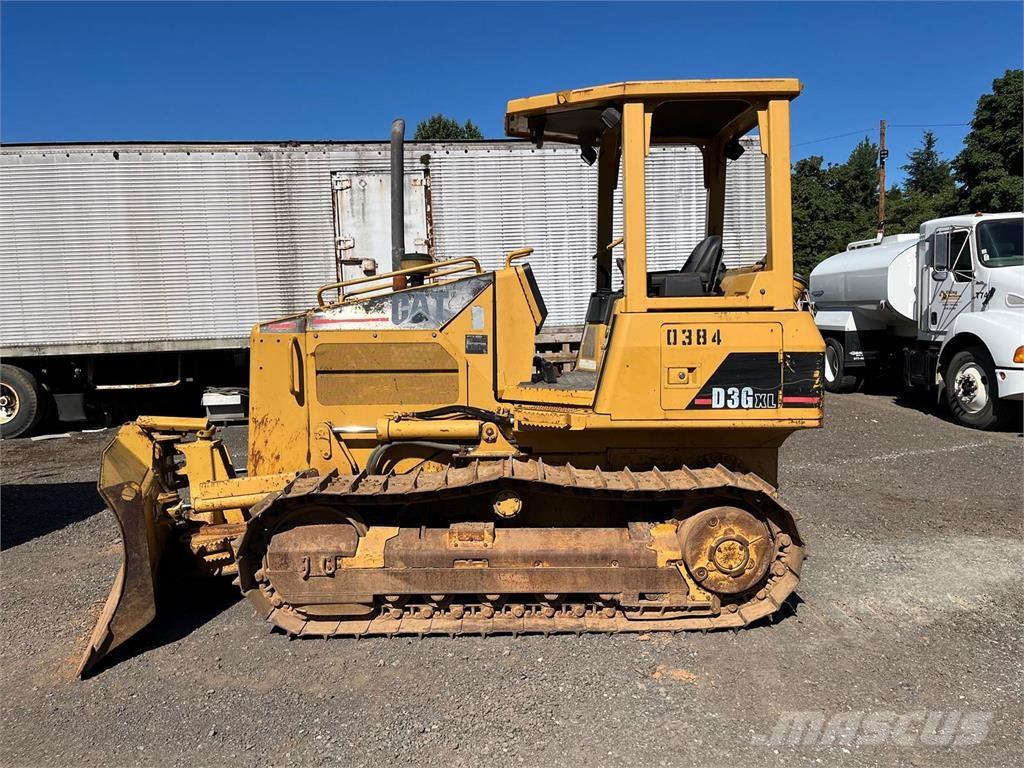 CAT D3G XL Buldožerji goseničarji