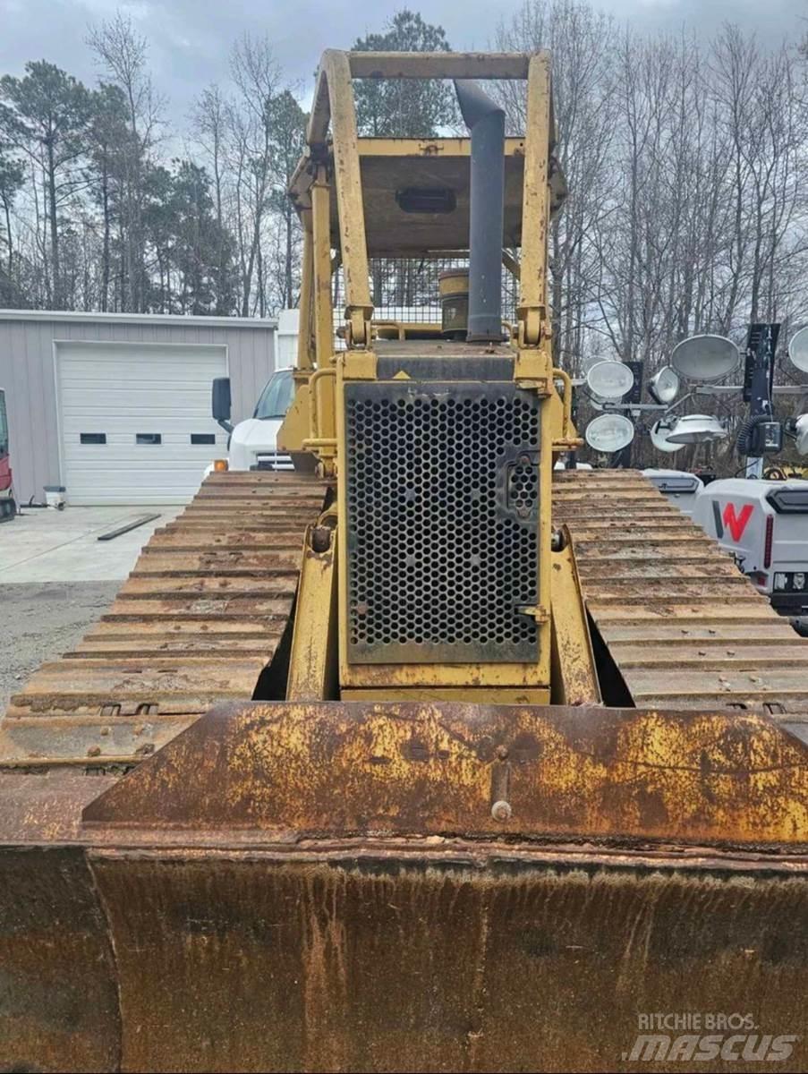CAT D4H II Buldožerji goseničarji