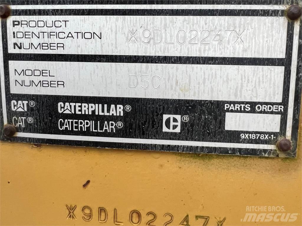 CAT D5C Buldožerji goseničarji