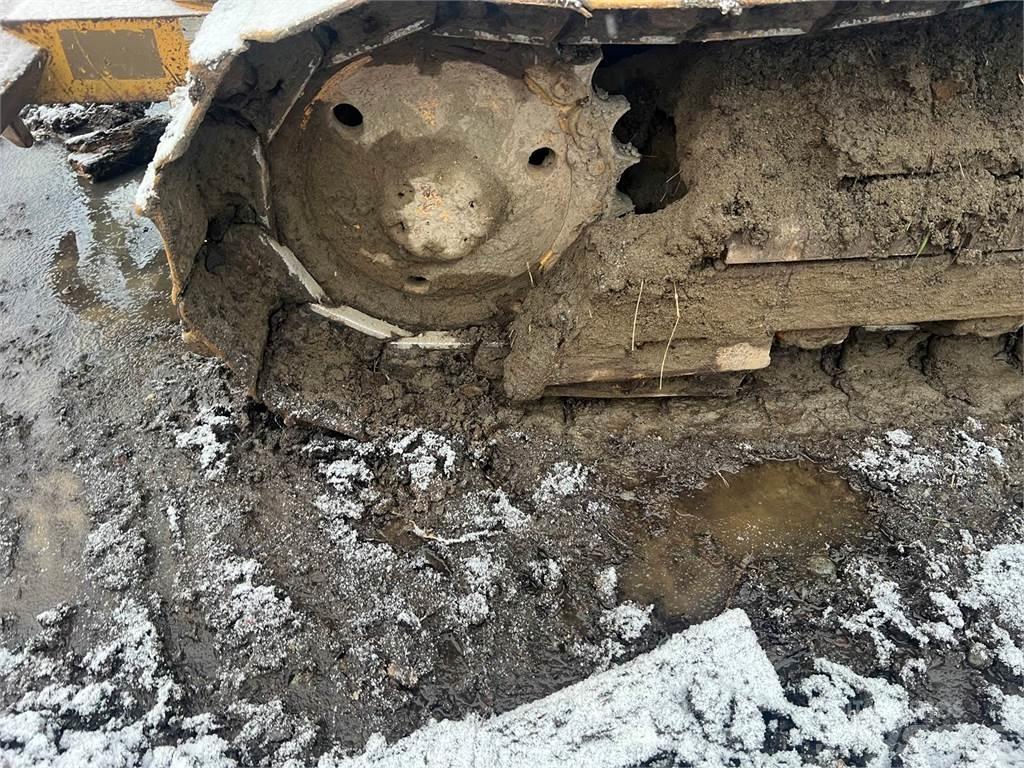CAT D5C Buldožerji goseničarji