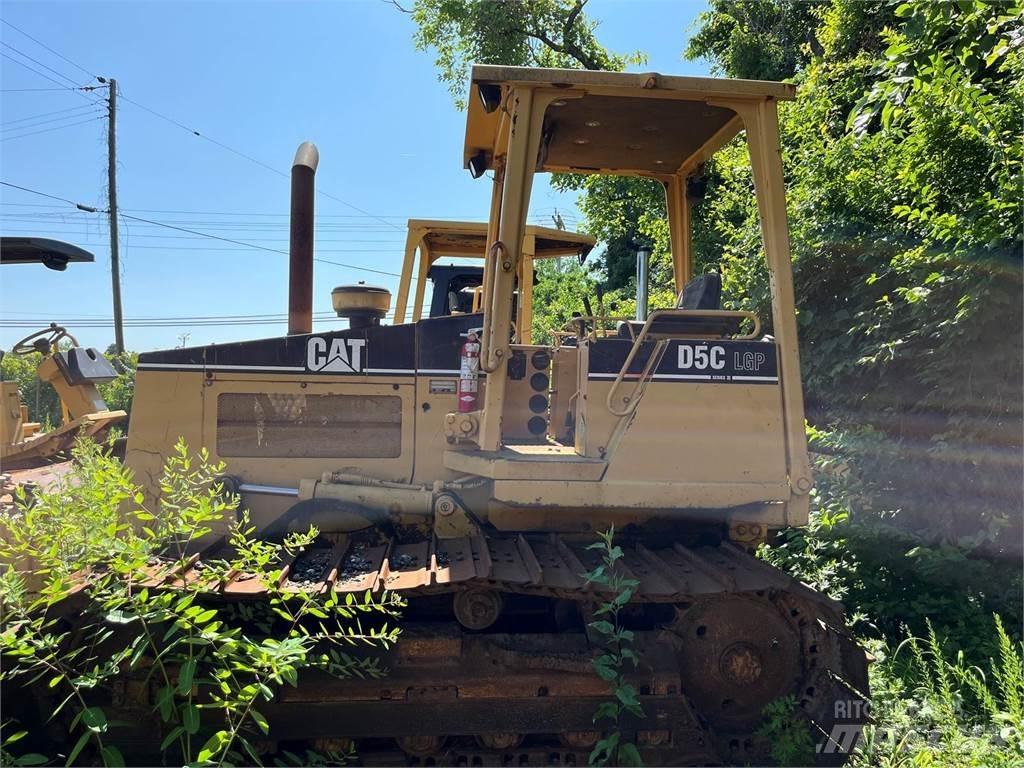 CAT D5C Buldožerji goseničarji