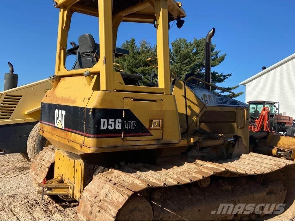 CAT D5G Buldožerji goseničarji