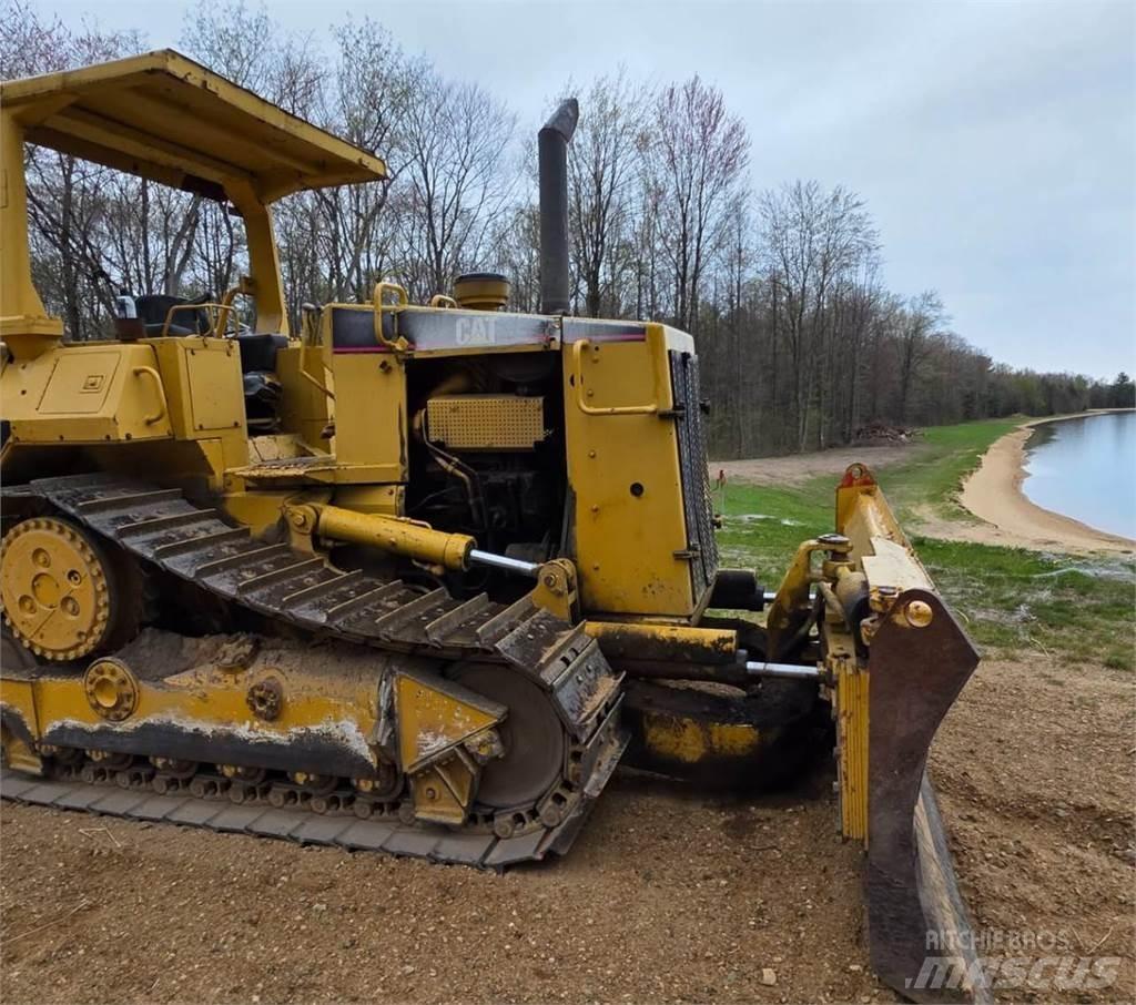 CAT D5H Buldožerji goseničarji