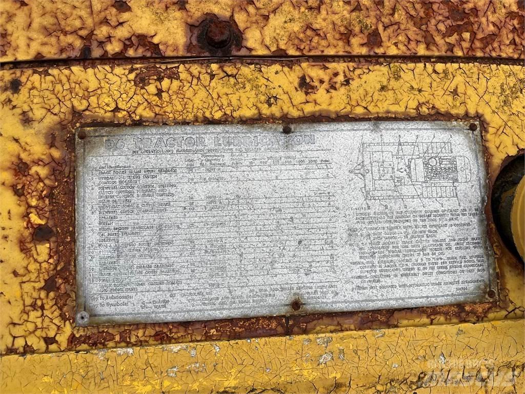 CAT D6 Buldožerji goseničarji